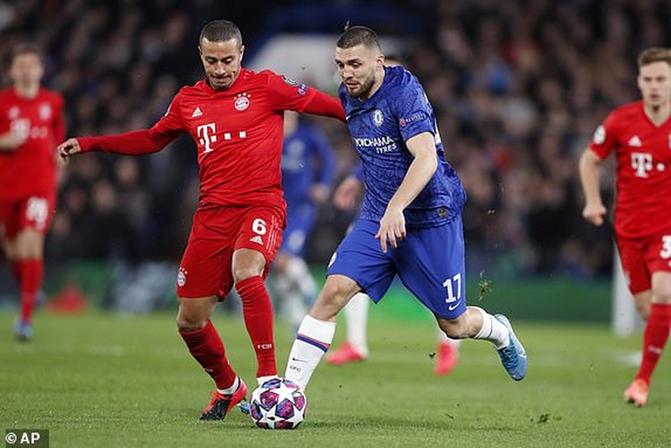 Chelsea 0-3 Bayern Munich: Bùng nổ bàn thắng trong hiệp hai - 16 Chelsea 0-3 Bayern Munich: Bùng nổ bàn thắng trong hiệp hai - 16