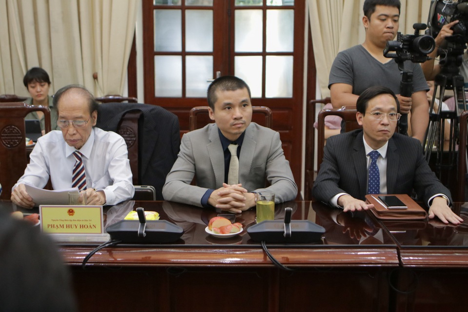 Ông Phạm Tuấn Anh được bổ nhiệm làm Tổng Biên tập báo điện tử Dân trí - 5 Ông Phạm Tuấn Anh được bổ nhiệm làm Tổng Biên tập báo điện tử Dân trí - 5