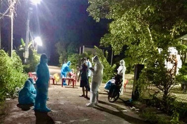 Phát hiện thêm 11 ca dương tính SARS-CoV-2, Đồng Nai đề xuất phong tỏa 4 xã