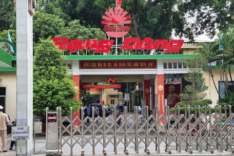 Vụ cháy Cty Rạng Đông, người dân đã phải đi chợ xa mua thực phẩm, nước sạch về dùng