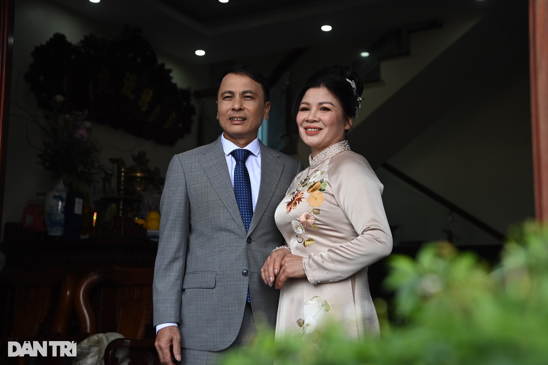 Ăn hỏi Quang Hải: Nhà trai dựng rạp hoành tráng, đưa sính lễ bằng xe sang - 8 Ăn hỏi Quang Hải: Nhà trai dựng rạp hoành tráng, đưa sính lễ bằng xe sang - 8