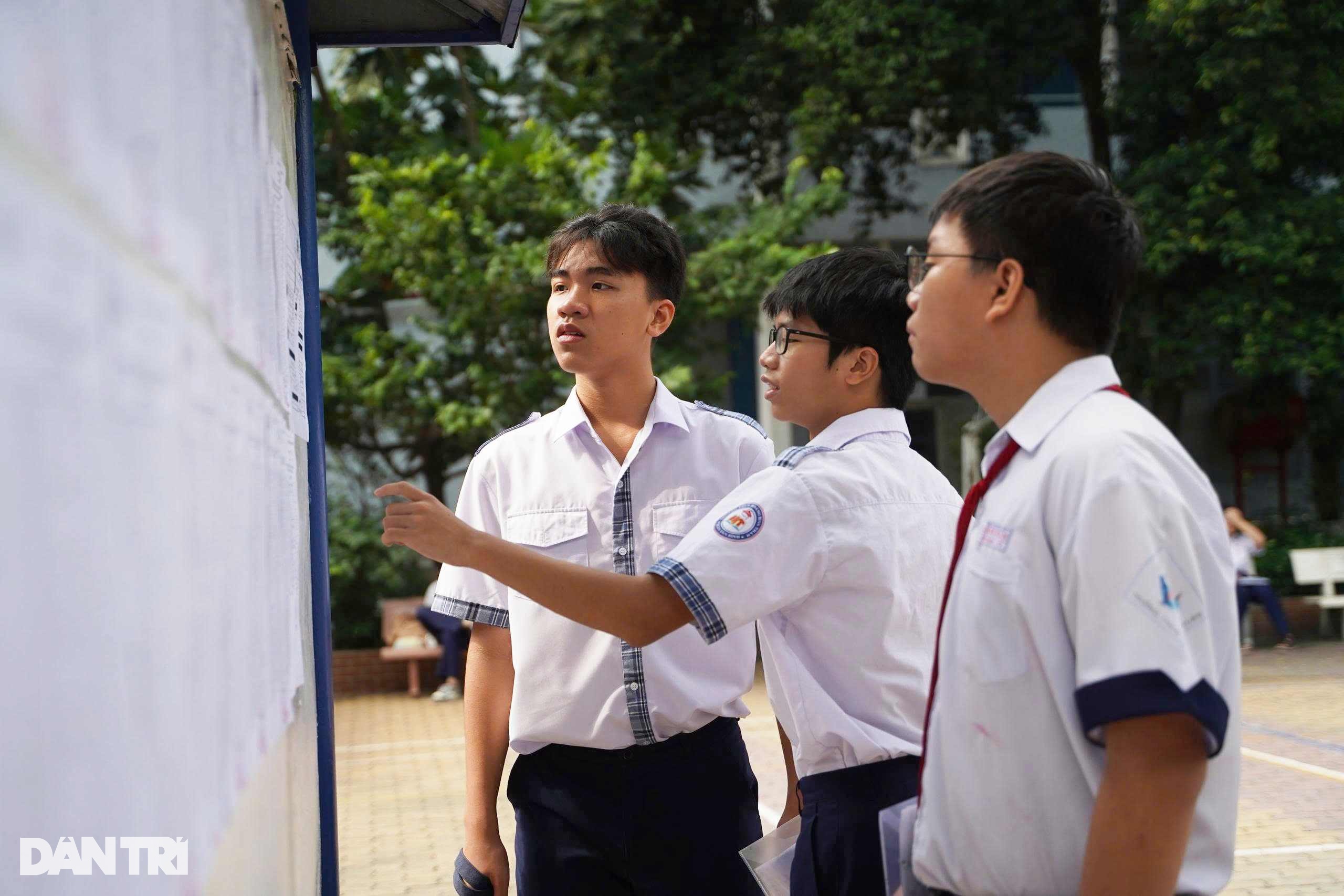 Thí sinh TPHCM tự tin bước vào kỳ thi lớp 10 “dễ thở” nhất nhiều năm qua - 1