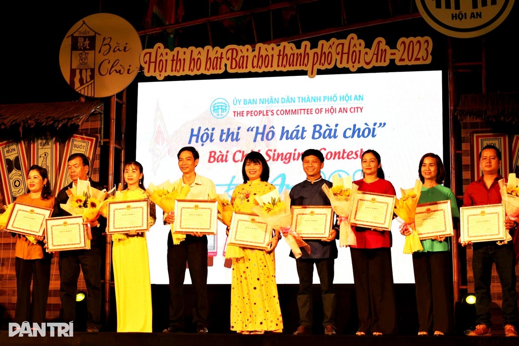 Tôn vinh những người lưu giữ di sản bài chòi tại Hội An - 1 Tôn vinh những người lưu giữ di sản bài chòi tại Hội An - 1