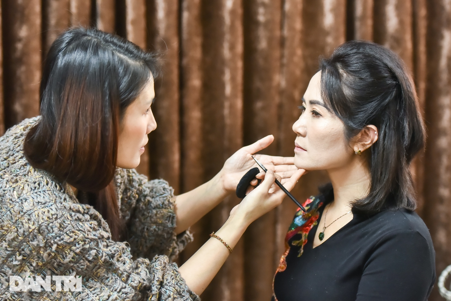 Một ngày làm giảng viên đại học của diễn viên Nguyệt Hằng - 10 Một ngày làm giảng viên đại học của diễn viên Nguyệt Hằng - 10