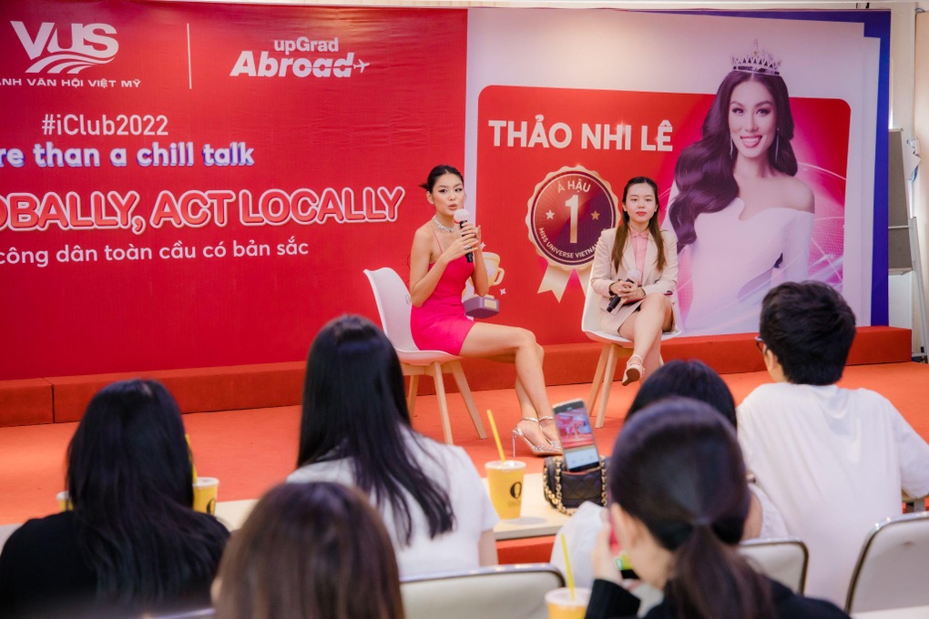Học viên VUS giao lưu tiếng Anh với á hậu Lê Thảo Nhi - 1 Học viên VUS giao lưu tiếng Anh với á hậu Lê Thảo Nhi - 1