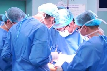 Vinmec ghép thành công xương tự thân cho bệnh nhân ung thư xương