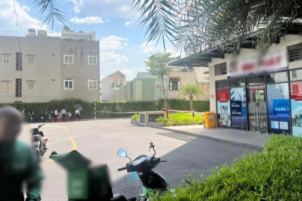 Người đàn ông nhảy từ tầng 19 chung cư ở Bình Dương - 1 Người đàn ông nhảy từ tầng 19 chung cư ở Bình Dương - 1