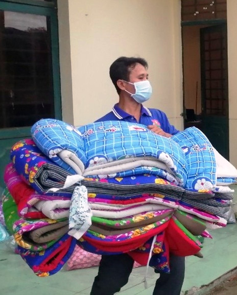 Cú chống đỡ ngoạn mục trước bất ngờ dòng người hồi hương lớn chưa từng có - 9 Cú chống đỡ ngoạn mục trước bất ngờ dòng người hồi hương lớn chưa từng có - 9