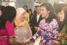 Phu nhân Ngô Phương Ly gặp mặt thân mật BLĐ Nhóm Phụ nữ cộng đồng ASEAN