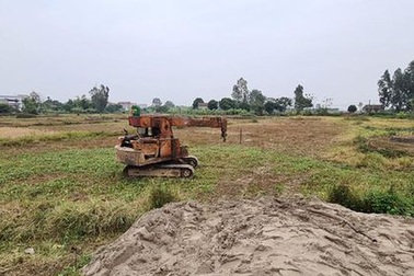 Khởi tố vụ máy ép cọc bê tông đè chết 2 cháu bé