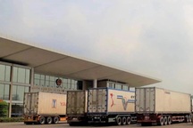 Trung Quốc tạm dừng nhập hàng hóa qua cửa khẩu Lào Cai