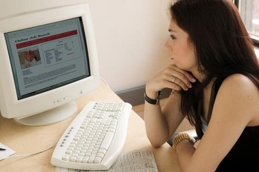 Để lọt vào “mắt xanh” của công ty “săn đầu người”