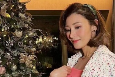 Bước sang tuổi 51, Hoa hậu đẹp nhất Hồng Kông vẫn trẻ đẹp ngỡ ngàng