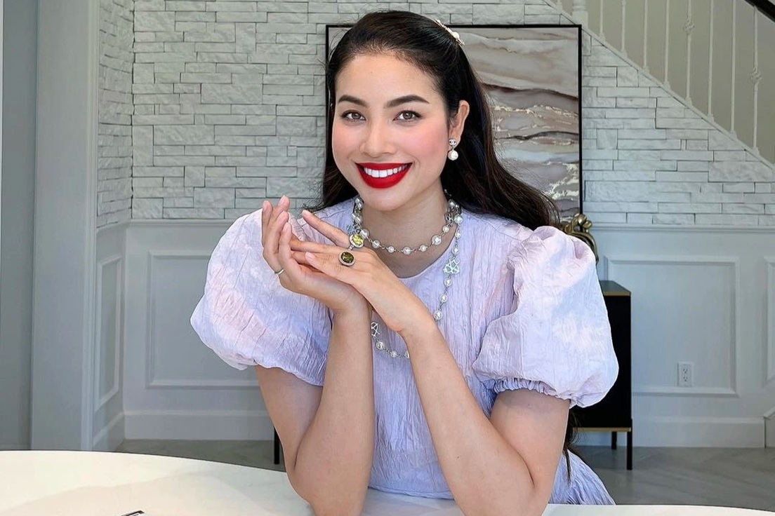 Cuộc sống xa hoa của Hoa hậu Phạm Hương tại Mỹ sau 10 năm đăng quang