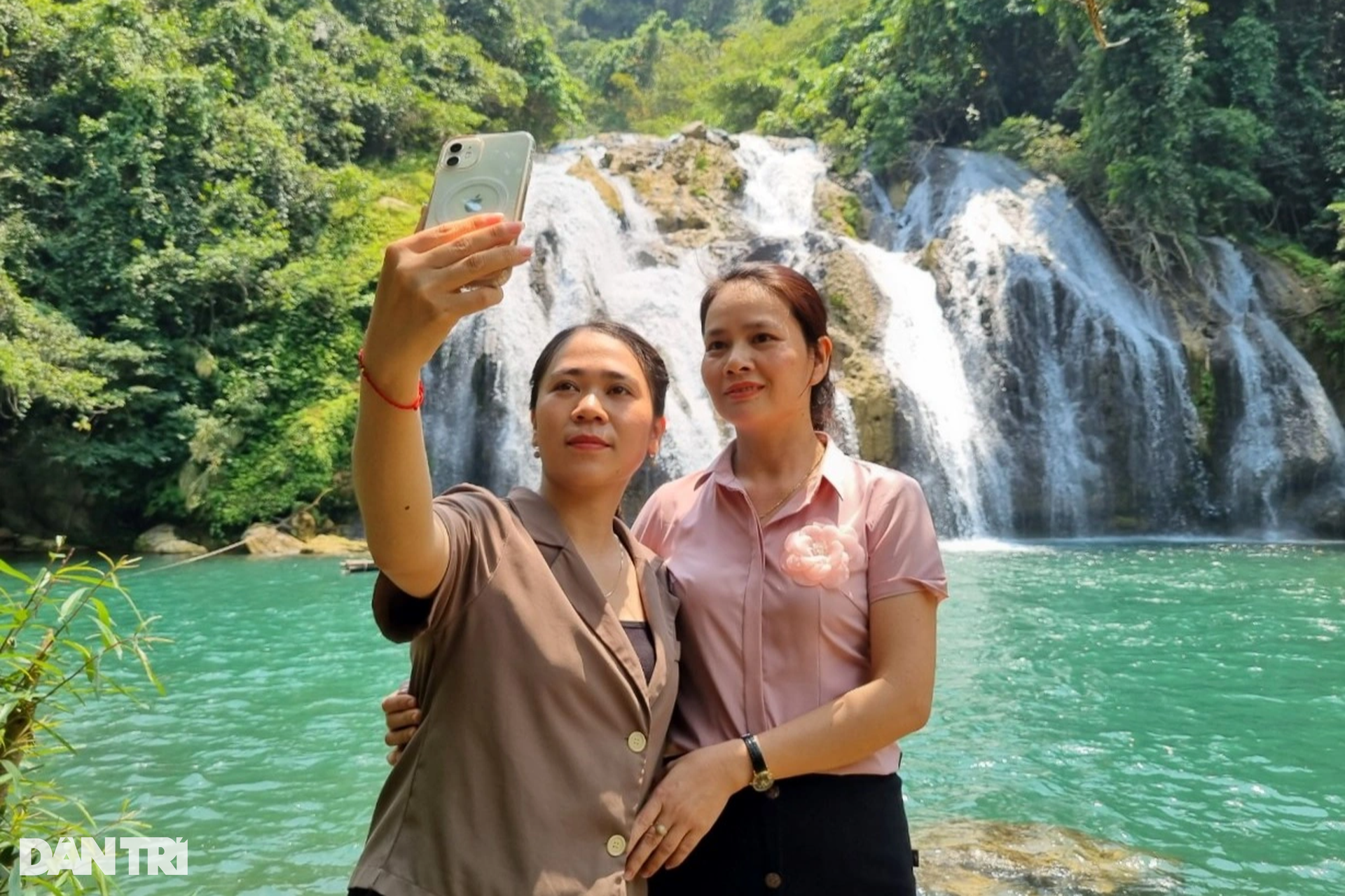 Vẻ đẹp hoang sơ, kỳ vĩ của thác nước ở Quảng Trị - 6