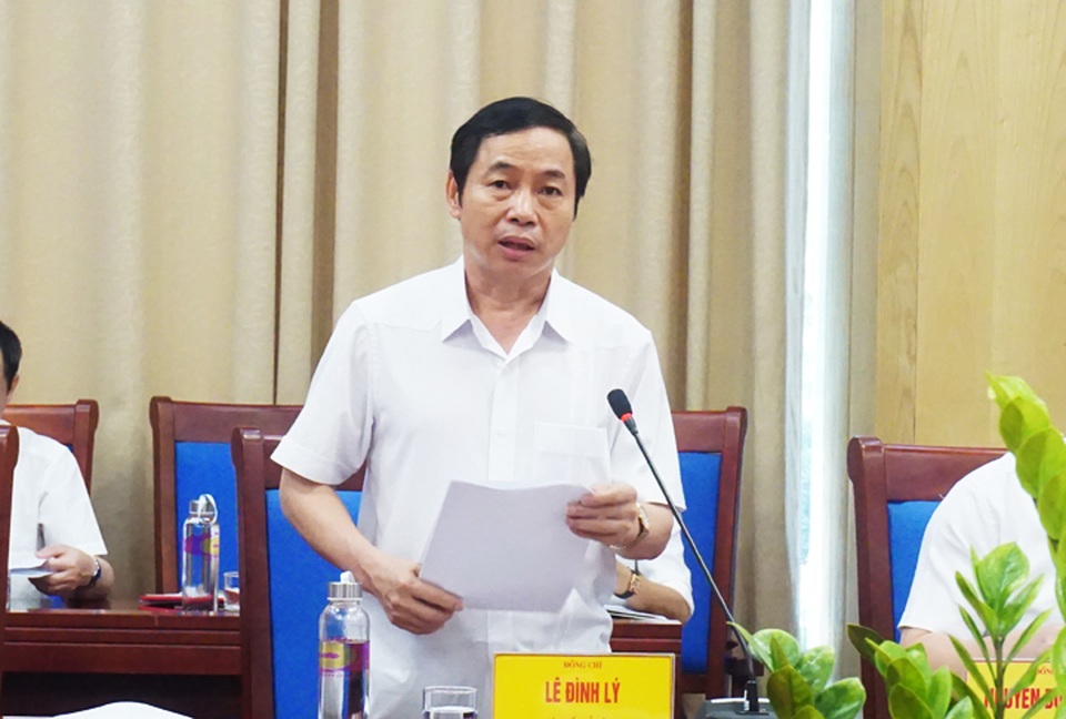 Nghệ An giảm 20 xã, dôi dư gần 300 cán bộ công chức - 1 Nghệ An giảm 20 xã, dôi dư gần 300 cán bộ công chức - 1