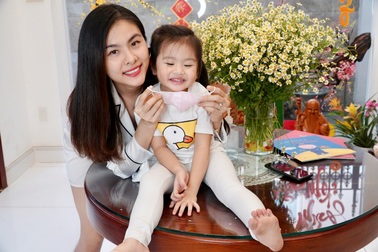 Muôn vàn cách phòng dịch của các hotmom