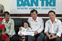 Quỹ Khuyến học Việt Nam và quà nhân ái tiếp sức thí sinh cao 70cm