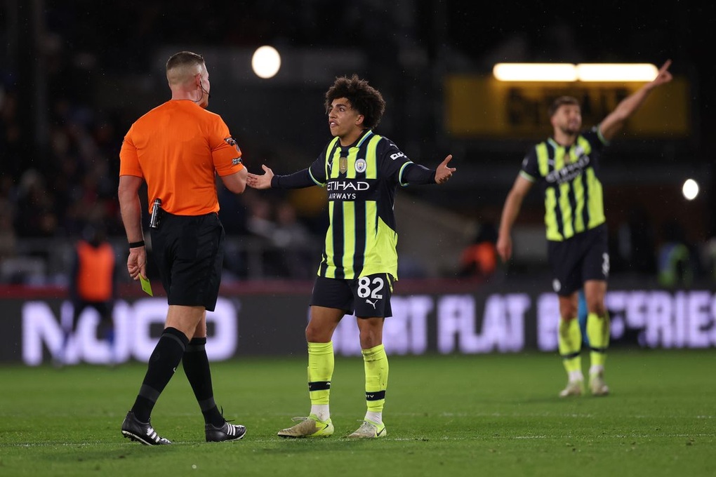 Haaland lập công, Man City chật vật thoát thua Crystal Palace - 3 Haaland lập công, Man City chật vật thoát thua Crystal Palace - 3