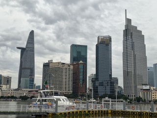 Đánh giá Motorola Razr 60: Có gì để đối đầu Samsung Galaxy Z Flip7 FE? - 19