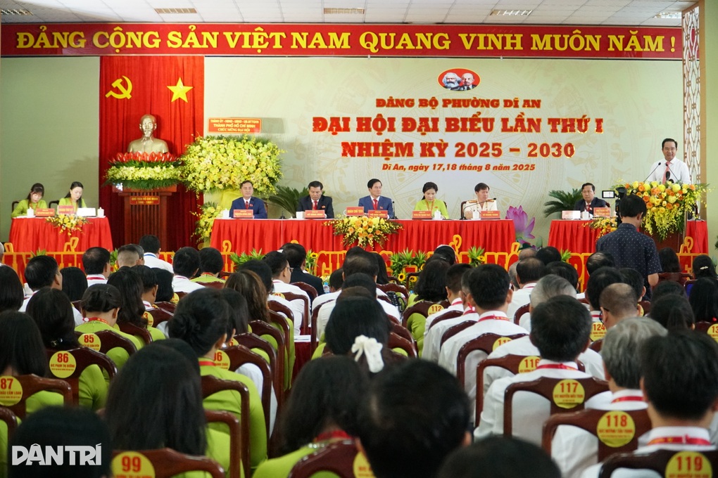 Ông Nguyễn Văn Được dự Đại hội Đảng bộ phường đông dân nhất TPHCM - 3 Ông Nguyễn Văn Được dự Đại hội Đảng bộ phường đông dân nhất TPHCM - 3
