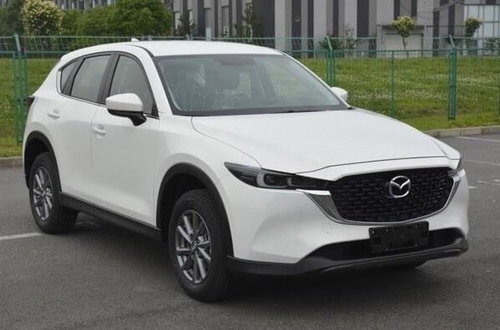 Mazda CX-5 bản 2022 lộ ảnh thực tế, có thể ra mắt cuối năm nay - 1 Mazda CX-5 bản 2022 lộ ảnh thực tế, có thể ra mắt cuối năm nay - 1