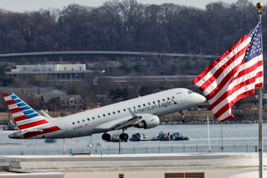 Hé lộ phút cuối bất thường trước thảm kịch máy bay ở Mỹ