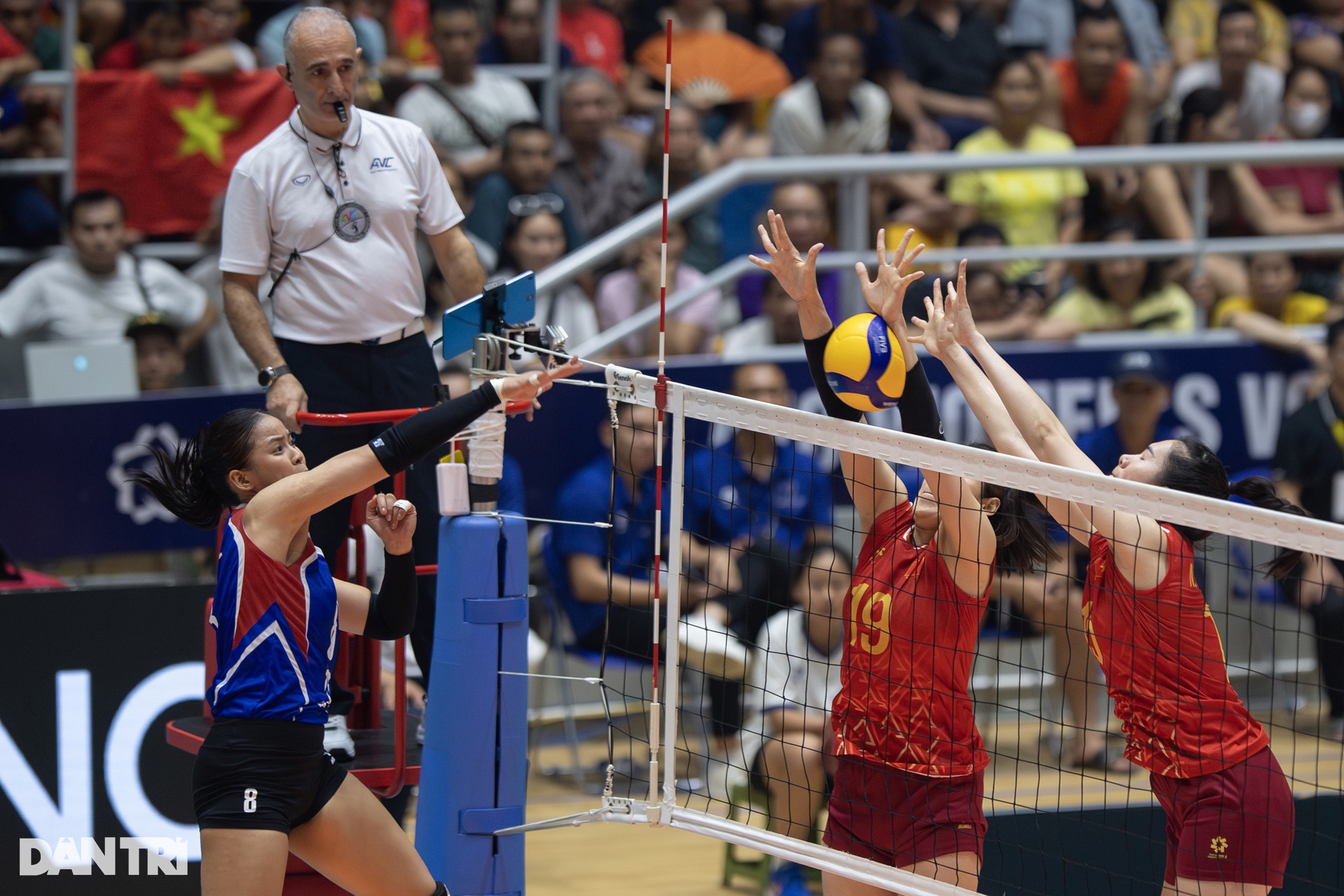 Thắng dễ Philippines, bóng chuyền nữ Việt Nam vô địch giải AVC Nations Cup - 2 Thắng dễ Philippines, bóng chuyền nữ Việt Nam vô địch giải AVC Nations Cup - 2