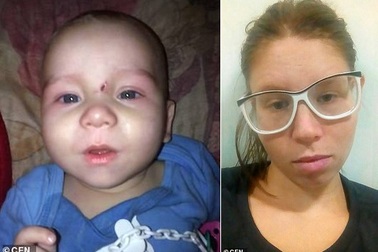 Bé 8 tháng tuổi tử vong vì mẹ cho uống rượu vodka ép ngủ