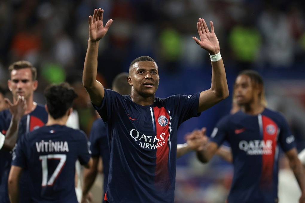 Mbappe tiếp tục rực sáng, PSG thắng đậm Lyon - 1 Mbappe tiếp tục rực sáng, PSG thắng đậm Lyon - 1