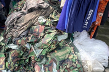 Phát hiện hàng nghìn bộ quần áo rằn ri nhập lậu, không rõ nguồn gốc