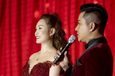 Tuấn Hưng: "Năm qua tôi làm "xe ôm", trông con được vợ trả lương"