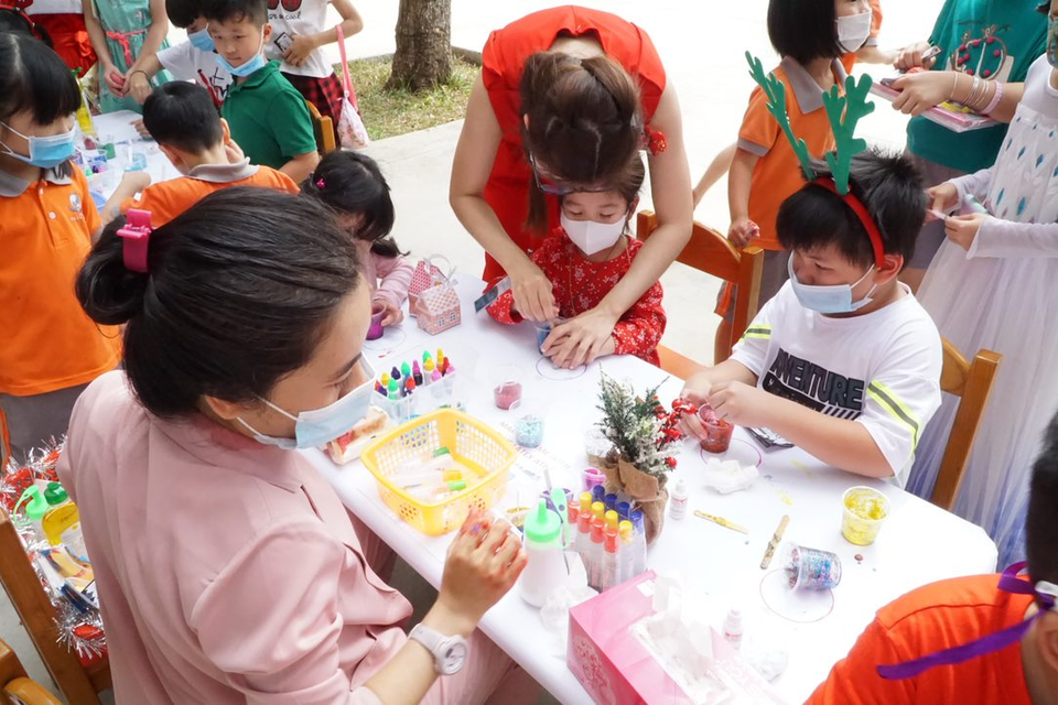 Hội chợ Giáng sinh từ thiện năm 2020 tại trường Quốc tế Singapore Nam Sài Gòn - Nơi hạnh phúc được sẻ chia - 2