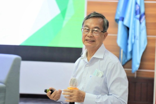 Nước lũ dâng lên, dâng cả lòng nhân và sự bất nhẫn… - 3