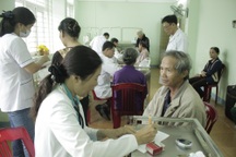 Quảng Ngãi: 600 người dân được khám bệnh miễn phí