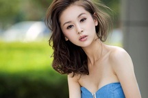 Sau nhiều năm bị đồn kết hôn với đại gia, Vương Tử Văn thừa nhận đã làm mẹ