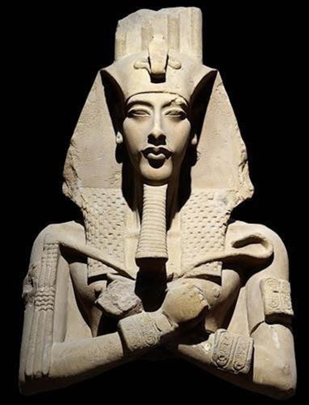 Bí ẩn vị pharaoh Ai Cập nằm lẻ loi trong lăng mộ đơn sơ đến bất ngờ - 3 Bí ẩn vị pharaoh Ai Cập nằm lẻ loi trong lăng mộ đơn sơ đến bất ngờ - 3