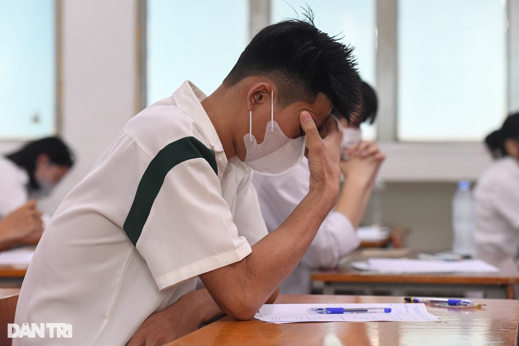 Vụ thủ khoa trượt nguyện vọng 1: Do lỗi... lắt léo tuyển sinh? - 2 Vụ thủ khoa trượt nguyện vọng 1: Do lỗi... lắt léo tuyển sinh? - 2