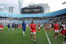 Trận Chelsea gặp Benfica bị hoãn ngay trước khi hết giờ