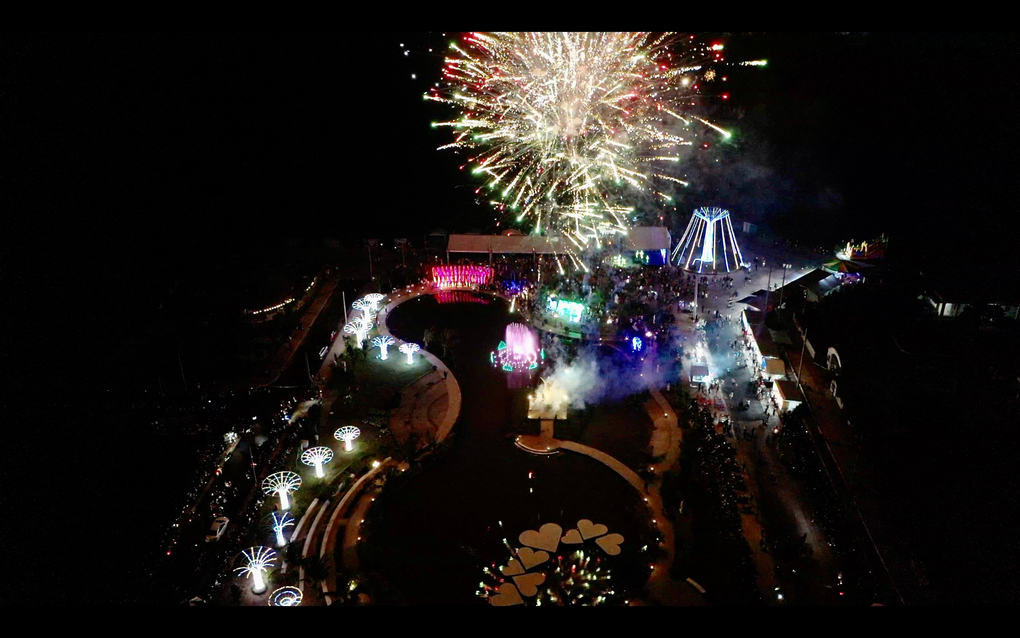 Giới trẻ miền Tây đổ về Vị Thanh tham gia đại nhạc hội Venice By Nights - 1 Giới trẻ miền Tây đổ về Vị Thanh tham gia đại nhạc hội Venice By Nights - 1