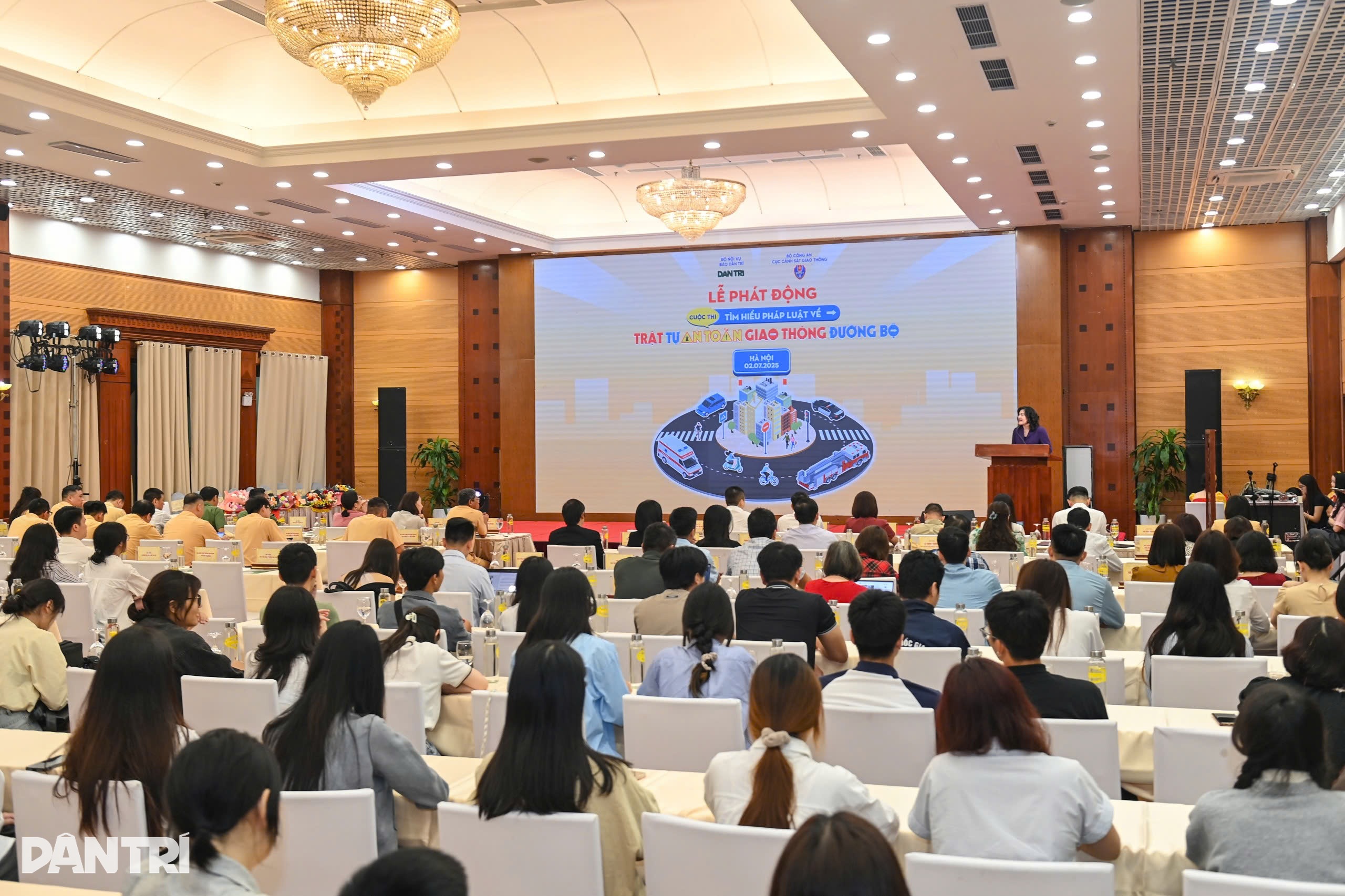 Thứ trưởng Nguyễn Thị Hà: Chung tay xây dựng ý thức, văn hóa giao thông - 3