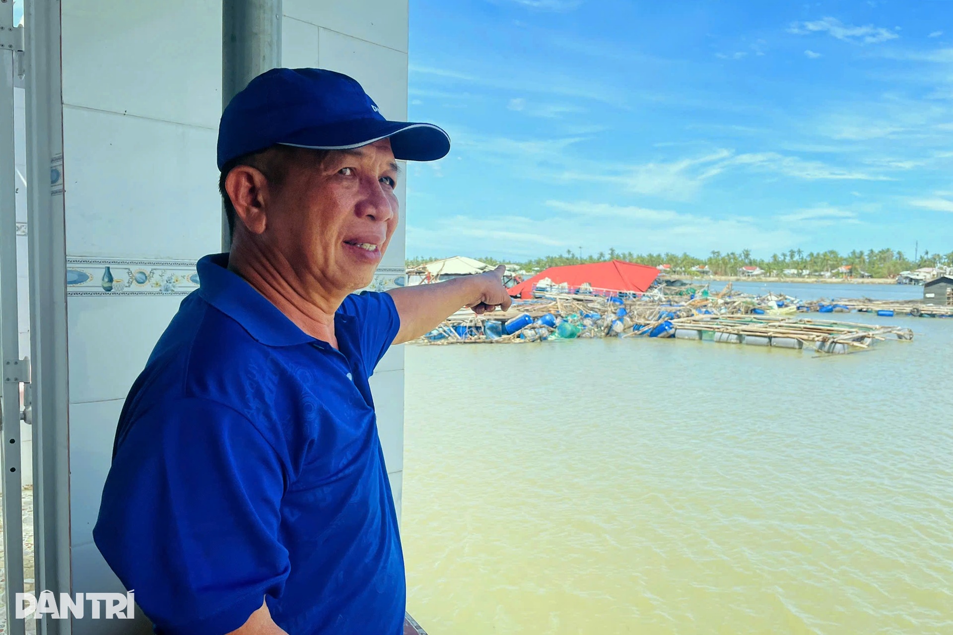 Cuộc tháo chạy của cả gia đình khi bão Kalmaegi ập tới - 5 Cuộc tháo chạy của cả gia đình khi bão Kalmaegi ập tới - 5