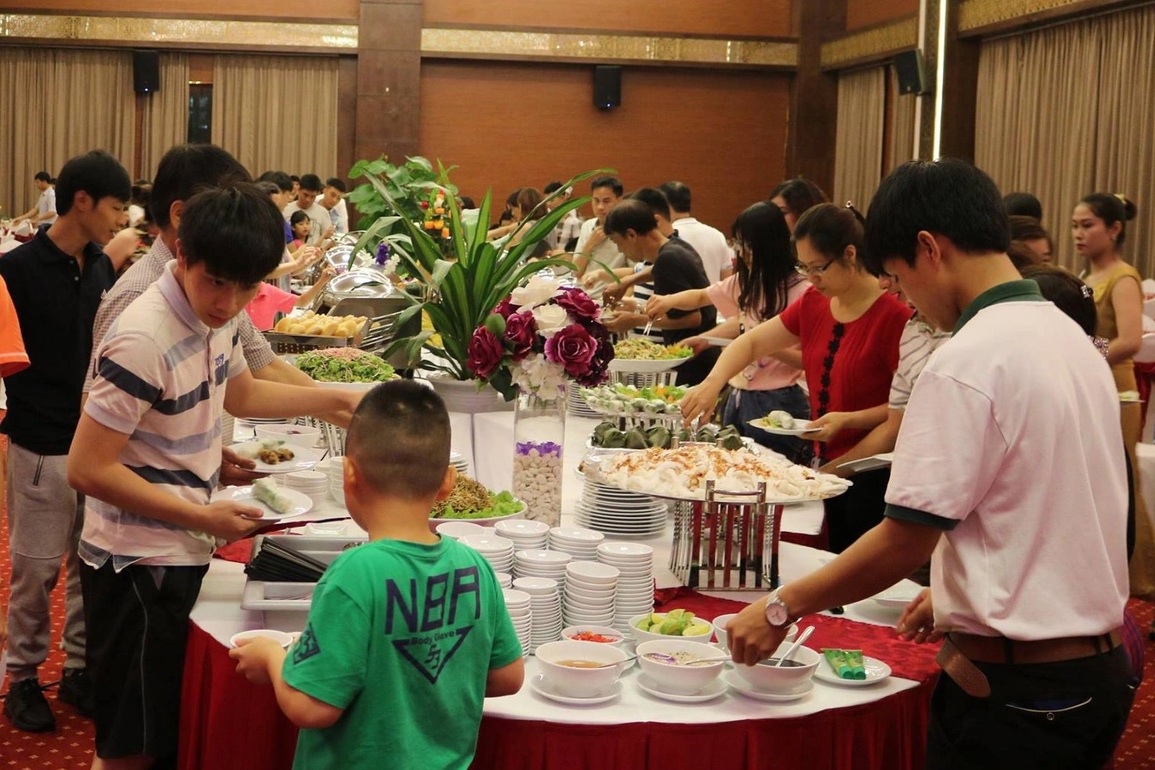 Nhân lực cho mùa du lịch: Lương tháng tới 100 triệu đồng, vẫn khó tuyển! - 5 Nhân lực cho mùa du lịch: Lương tháng tới 100 triệu đồng, vẫn khó tuyển! - 5