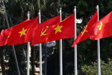 "Nắng mưa có Đảng, cơ hàn có nhau"