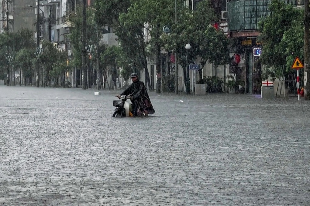 Hệ thống thoát nước bế tắc, thành phố Bắc Giang ngập sâu - 1 Hệ thống thoát nước bế tắc, thành phố Bắc Giang ngập sâu - 1