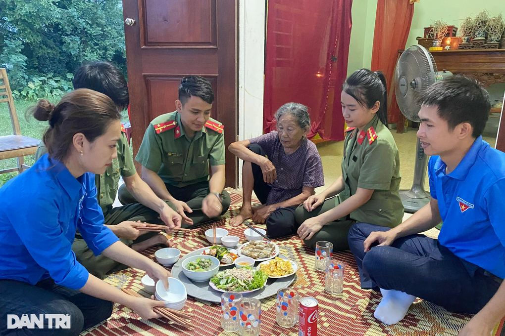 Tháng 7 tri ân và hành trình xoa dịu nỗi đau chiến tranh - 3 Tháng 7 tri ân và hành trình xoa dịu nỗi đau chiến tranh - 3