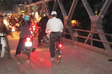 Đi đánh cá, phát hiện tử thi