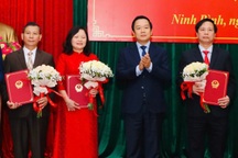Vừa ban hành loạt quyết định bổ nhiệm PGĐ sở, Ninh Bình lập tức thu hồi