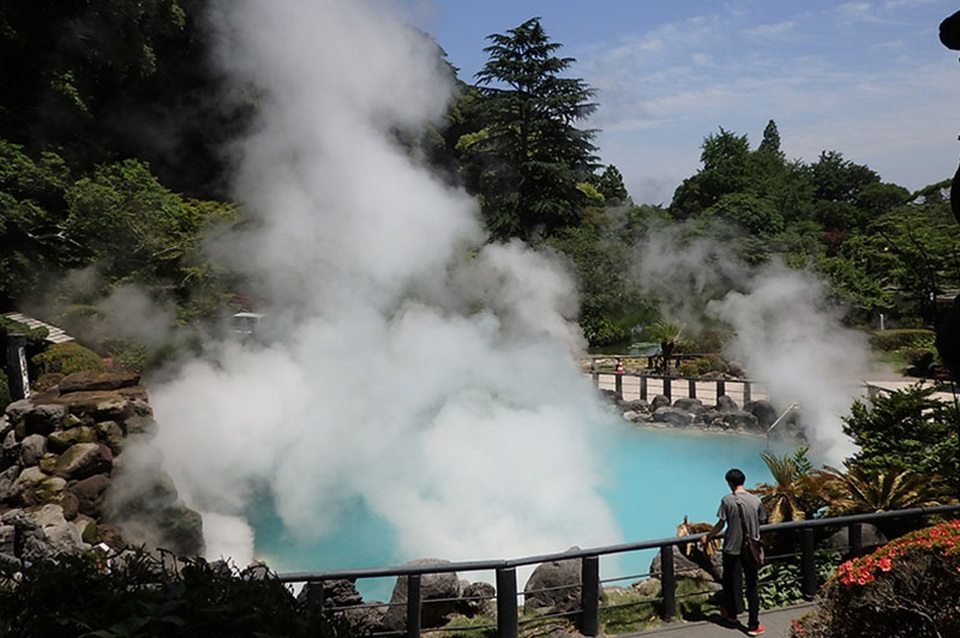 Muôn màu muôn vẻ những onsen độc đáo nhất Nhật Bản - 3 Muôn màu muôn vẻ những onsen độc đáo nhất Nhật Bản - 3