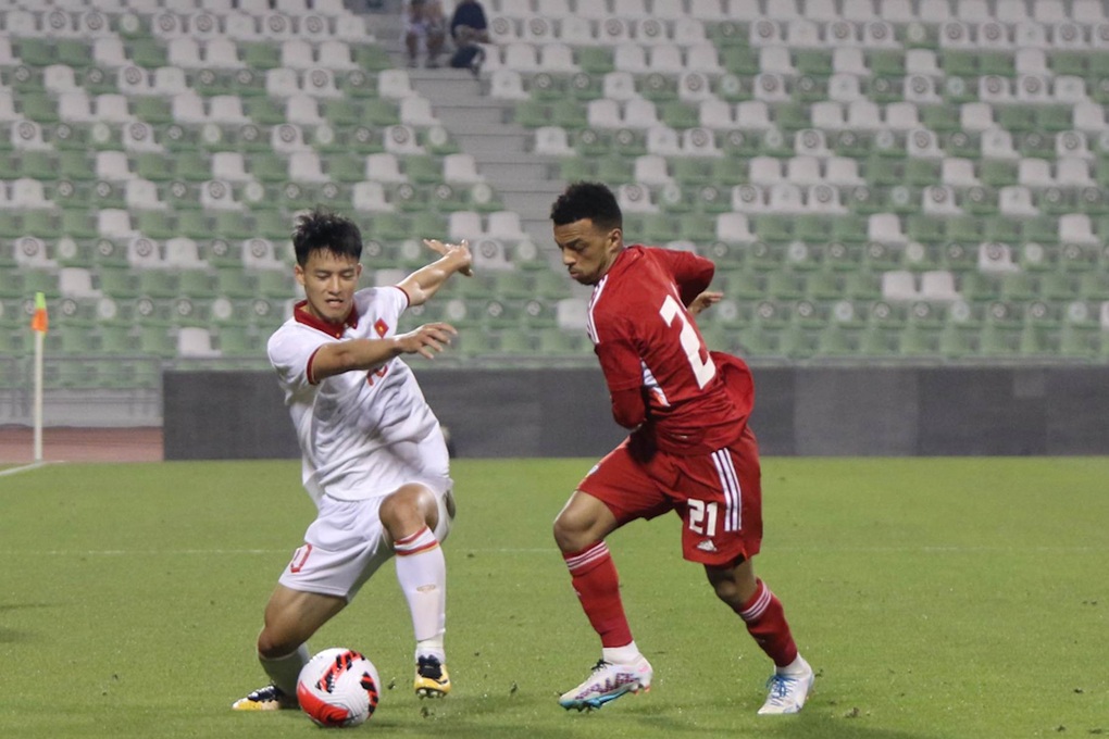 U23 Việt Nam thủng lưới 4 bàn trước U23 UAE - 3 U23 Việt Nam thủng lưới 4 bàn trước U23 UAE - 3